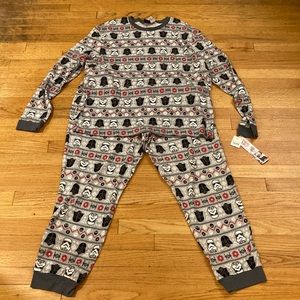 Men’s 2 Piece Disney Long Sleeve Star Wars Pajama Set - size XXL. NWT